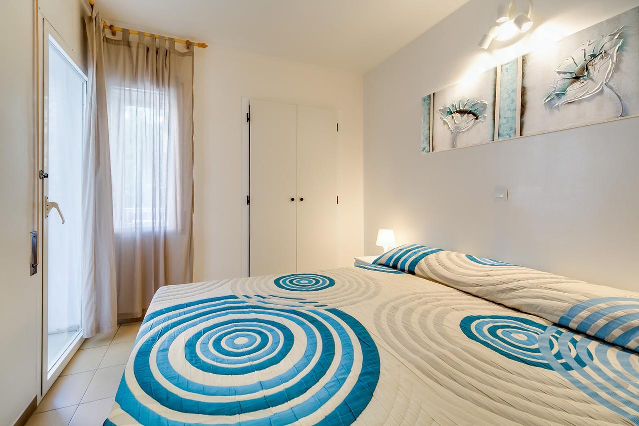 Vivalidays Edurne Apartment บลาเนส ภายนอก รูปภาพ